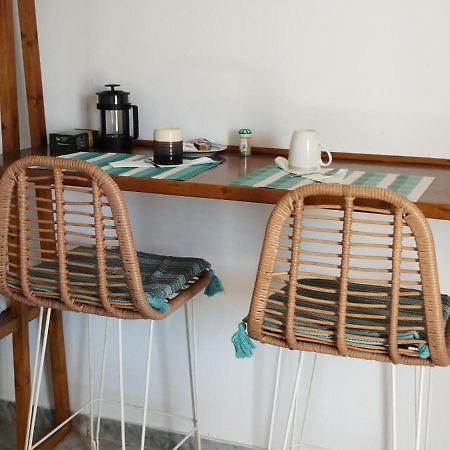 Παραθαλασσιο Στουντιο Μιχαλιας Sea View Studio Michalias Νουμερο 8 Agia Marina  Eksteriør billede
