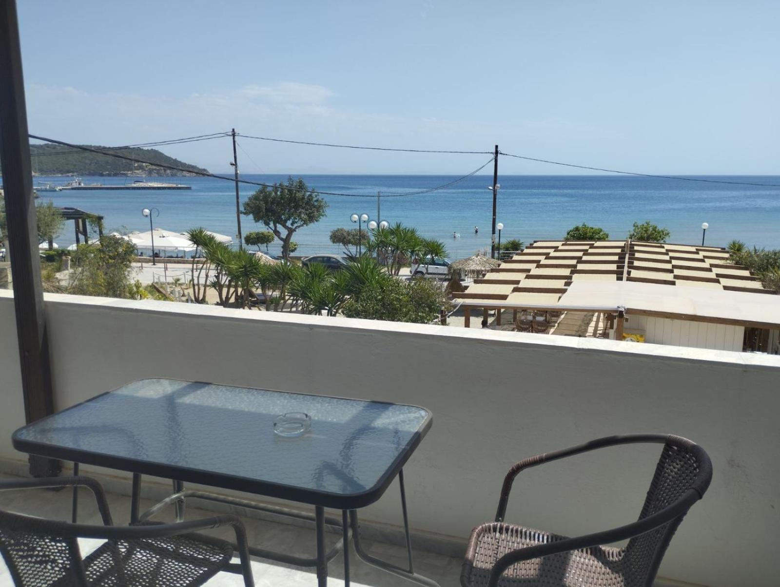 Παραθαλασσιο Στουντιο Μιχαλιας Sea View Studio Michalias Νουμερο 8 Agia Marina  Eksteriør billede
